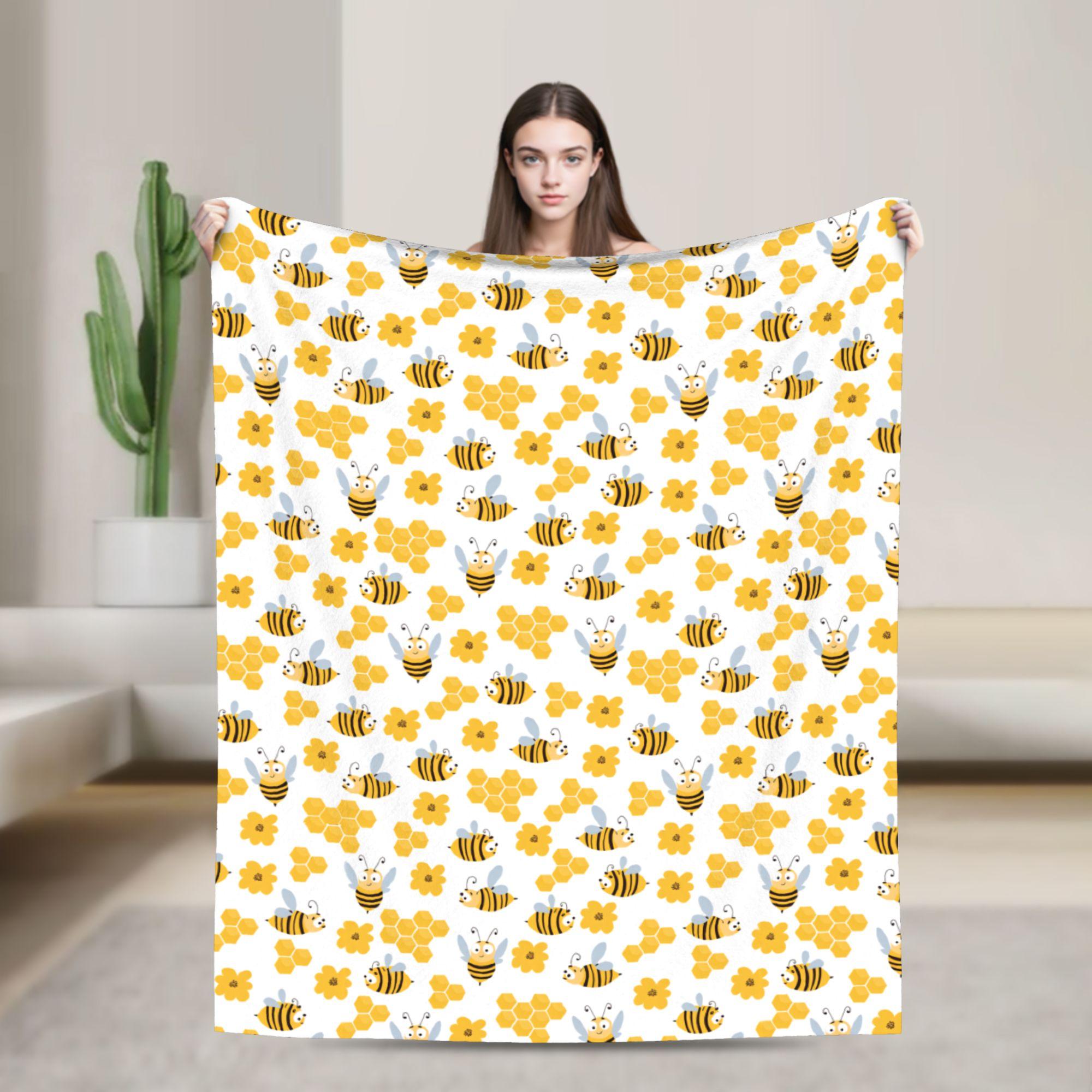 

Super Warm Blanket Camping Bee in honeycomb and flowers Bedding Throws Flannel Bedspread For Couch Chair Sofa Bed Sofa Bed Cover 75x90cm