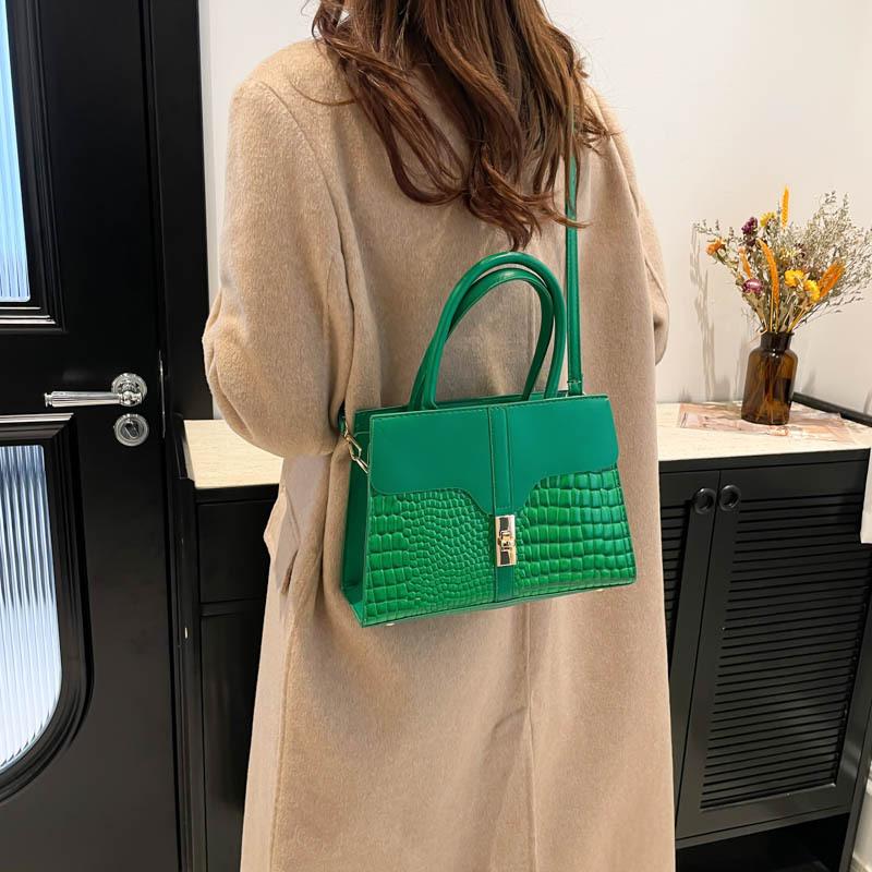 New Crocodile Pattern Splicing Fashionable Solid Color Casual Large Capacity Trend Simple Fashion Crossbody Shoulder Small Square Bag