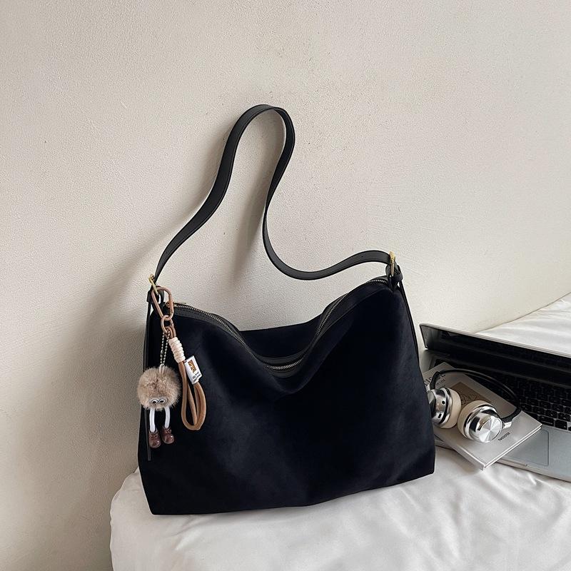 High-value Bag Women's Large-capacity New Autumn Shoulder Bag Casual Commuter Crossbody Tote Bag