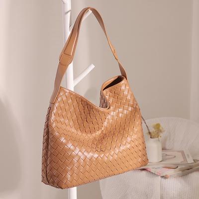 Damentaschen – Geräumige Taschen