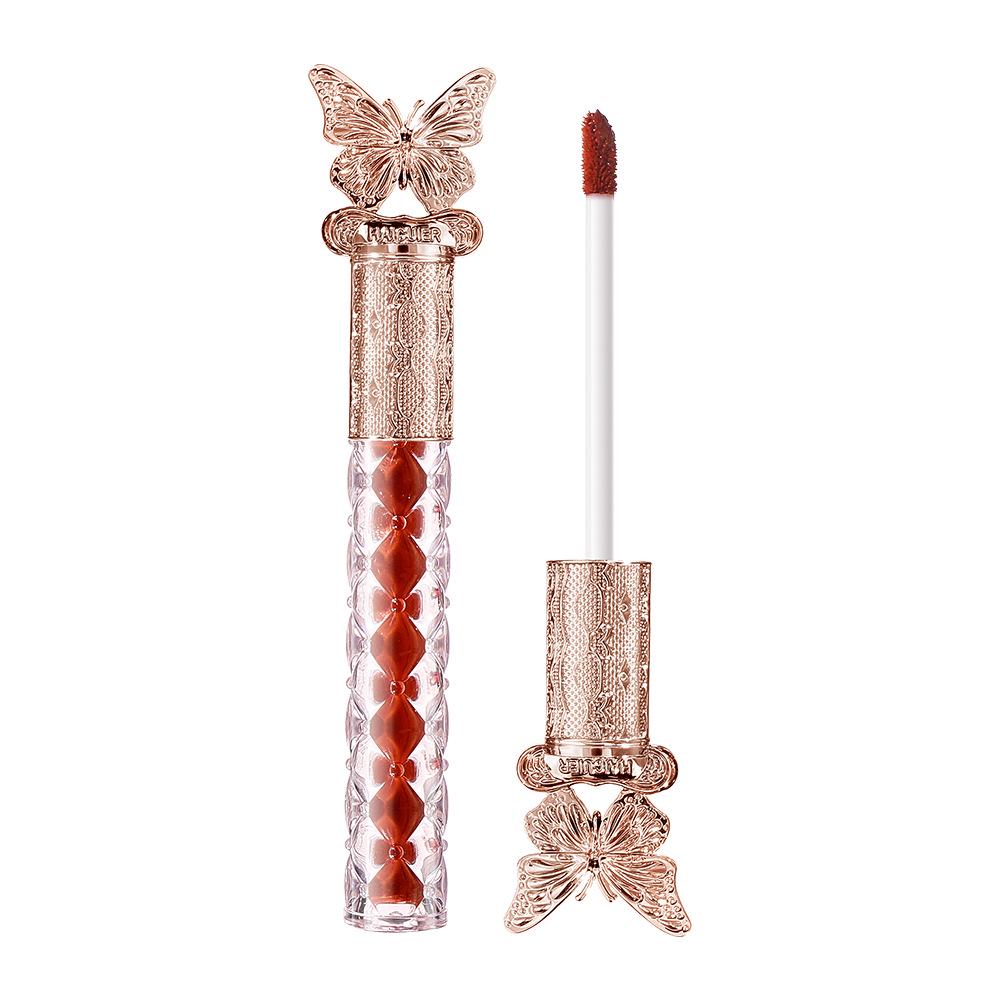 Haitrier Silky Smooth Lip Glaze: Rich, Full Color, Even Natural Application, Velvet Matte Finish.