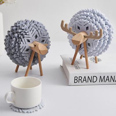 Sottobicchieri per bevande a forma di alce, sottobicchieri isolati in feltro, tappetini per tazze, creativi, decorazioni per la tavola, per ufficio, casa, arte, artigianato, regalo 2023 Nuovo