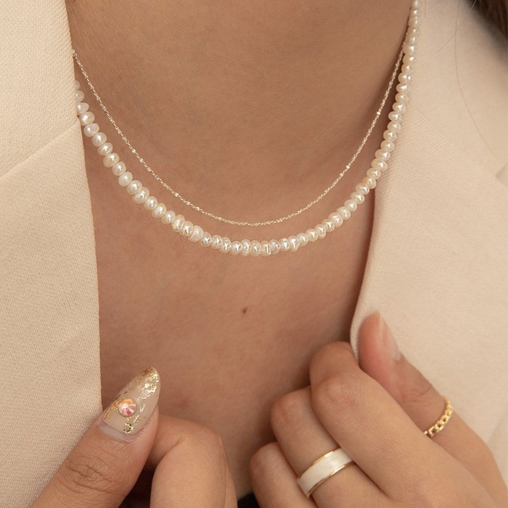 Prn124 And Pearl Necklace