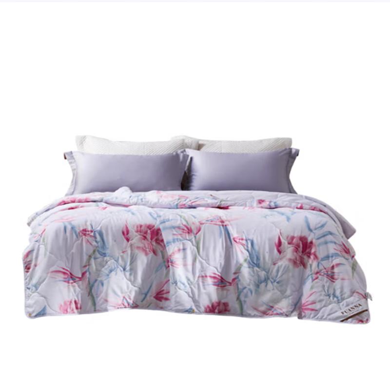 

Fuanna Sweet Sunshine Seven-Hole Antibacterial Summer Quilt