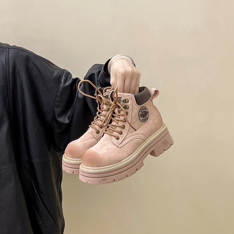 

Retro platform mountaineering rhubarb boots autumn and winter fashionable and comfortable versatile heightening locomotive Martin boots women s fashi 35 розовый