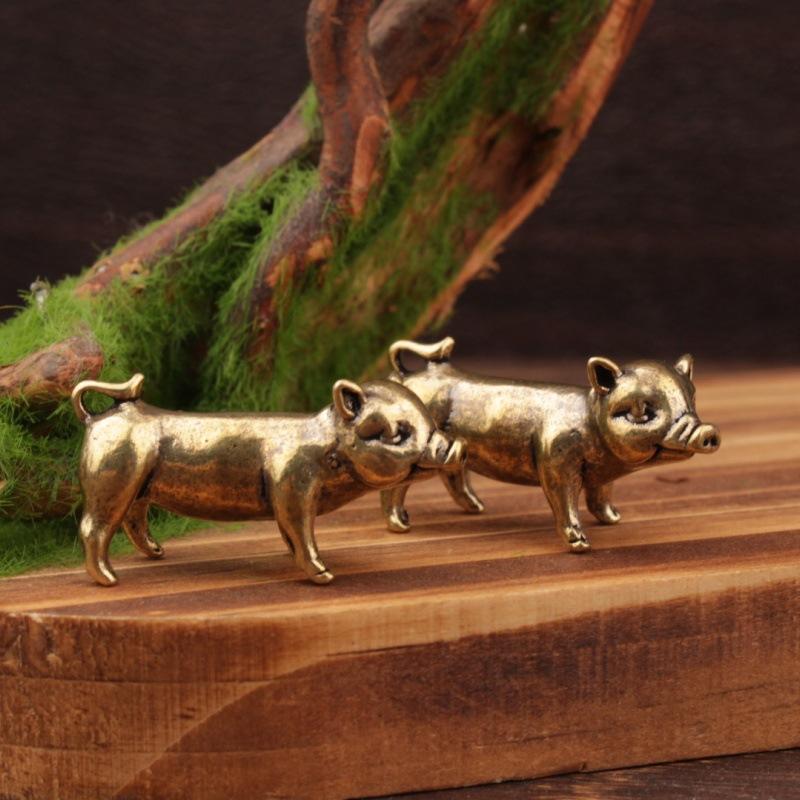 Vintage Brass Mini Pig Figurine Handmade Retro Desk Ornament Tea Pet for Living Room Desktop Home Decor Collection Gift