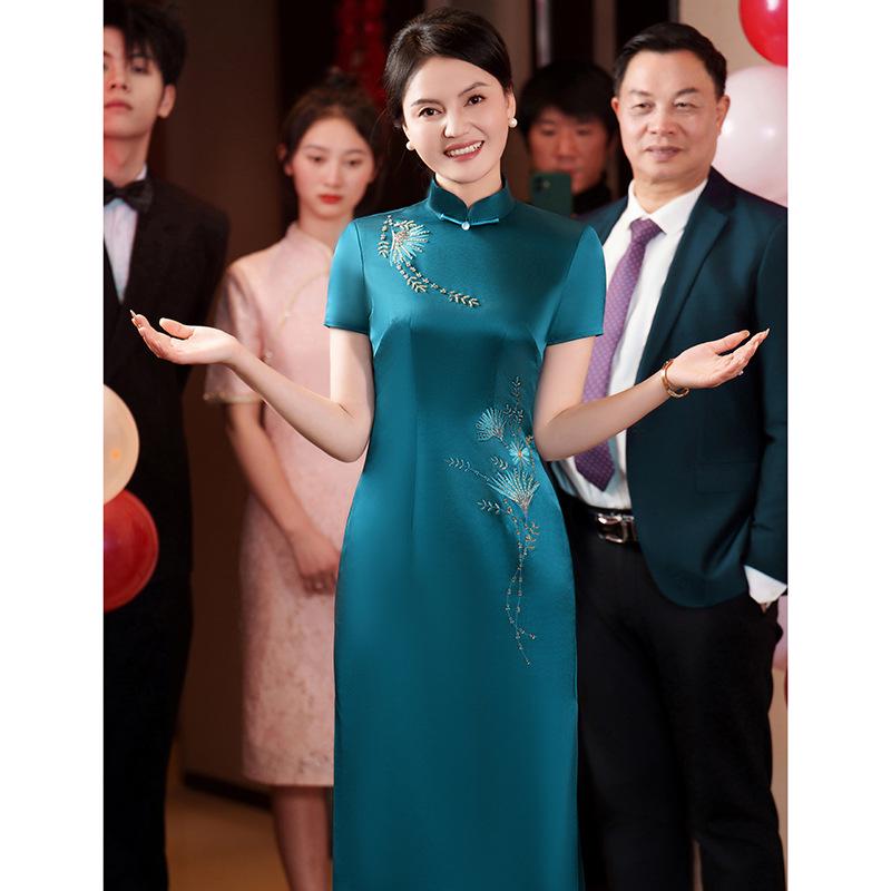 Elegant Qipao Mother-in-law Wedding Dress - Noble Spring/Summer Banquet Attire