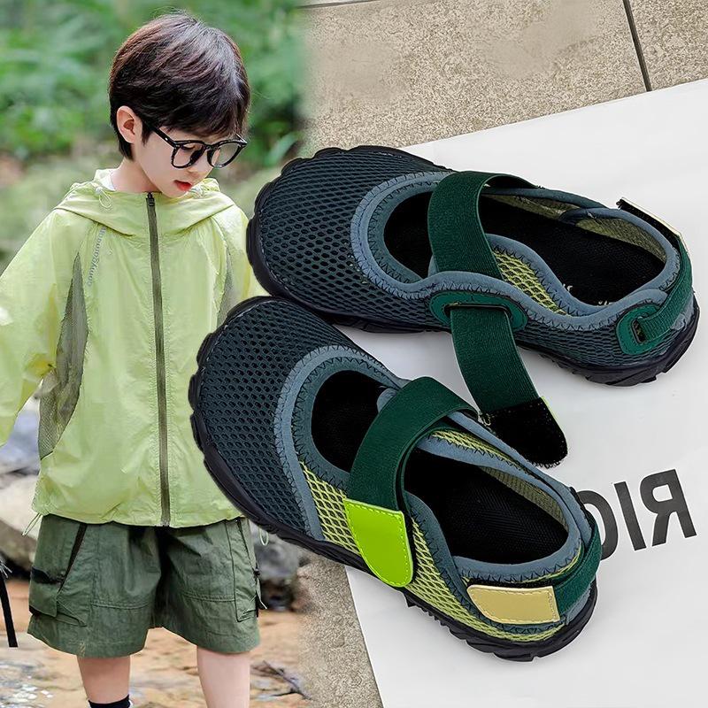 Kids' Lightweight Non-Slip Summer Sandals - Soft-Soled Barefoot Shoes for Boys & Girls Outdoor Adventures