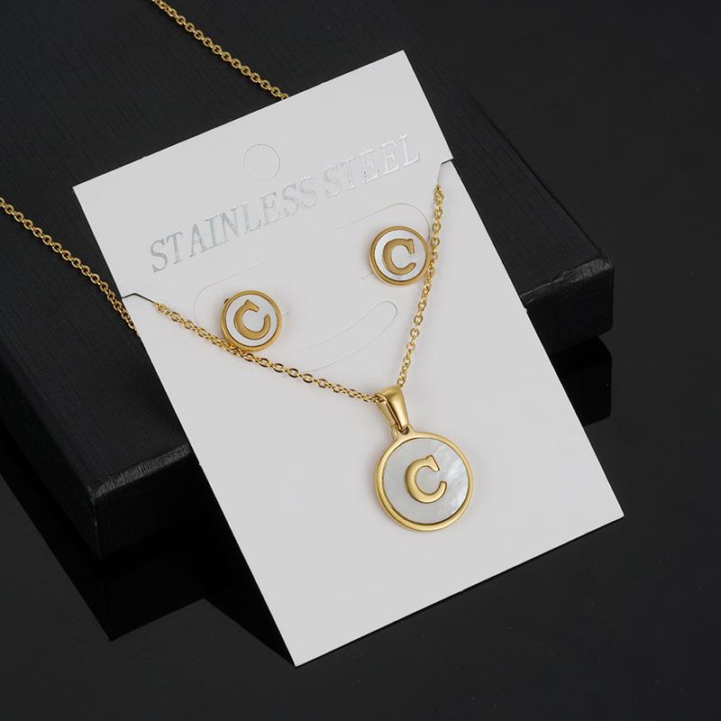 18K Gold-Plated Stainless Steel Alphabet Necklace Set: Cross-Border Women’s 26-Letter Round Shell Pendant