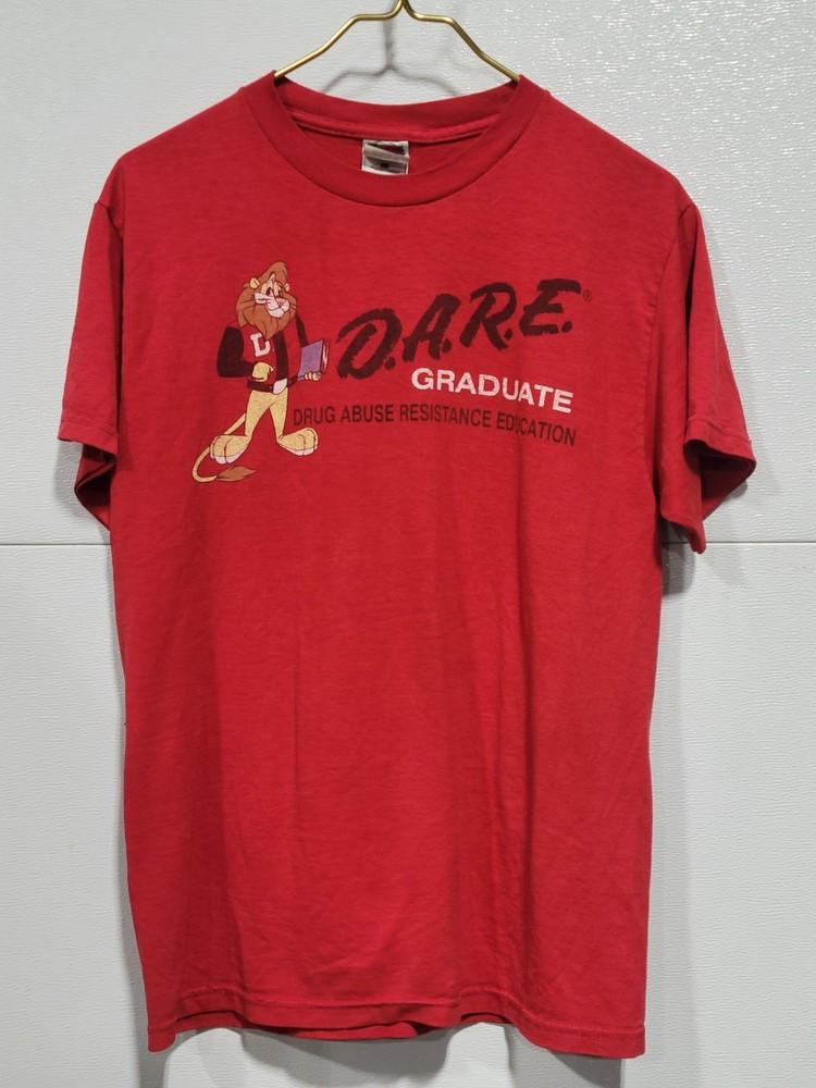 Vintage 90s Y2K D.A.R.E. Graduate M Tshirt Tee Drug Abuse Resistant Education Unisex T-Shirt