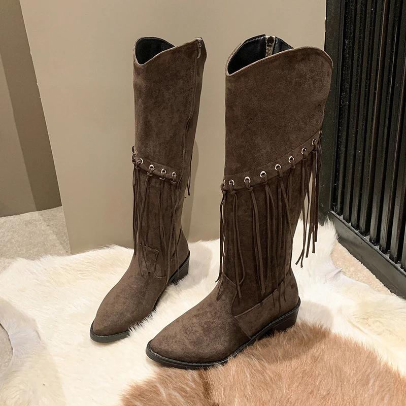 

Современные сапоги до колена из коровьей замши для женщин 2024 года, горячая распродажа, зимняя женская обувь из резины на квадратном каблуке, застегивающиеся на заостренный носок