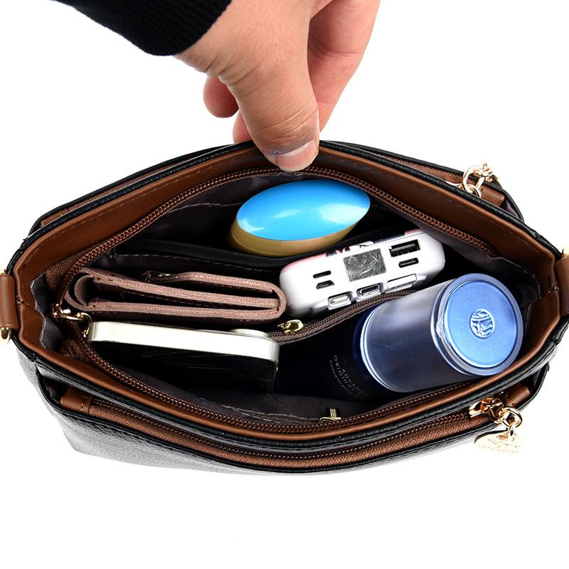 Women's bag 2025 winter new mother bag fashionable atmosphere shoulder messenger bag trendy middle-aged women's bag splicing handbag