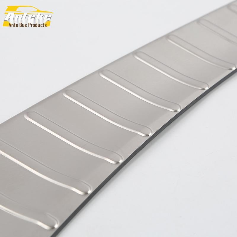 Compatible RAV4 Stainless Steel Trunk Guard Plate and Tailgate Protection Sequin 2016-2019.