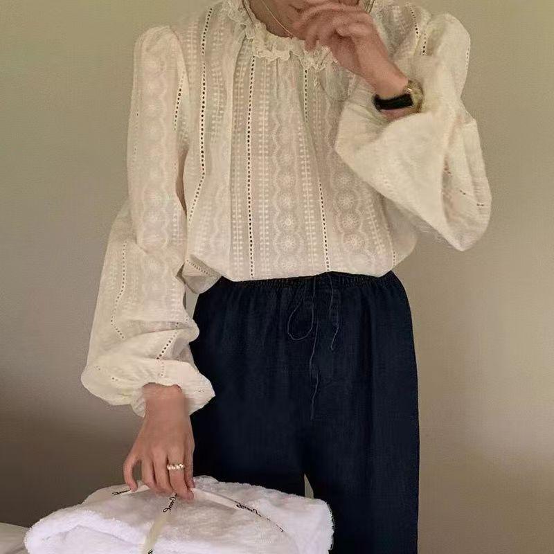 French Retro Crochet Shirt with Lace Petal Collar, Apricot, Long Sleeve, Gentle Style for Spring/Autumn Women's Fashion