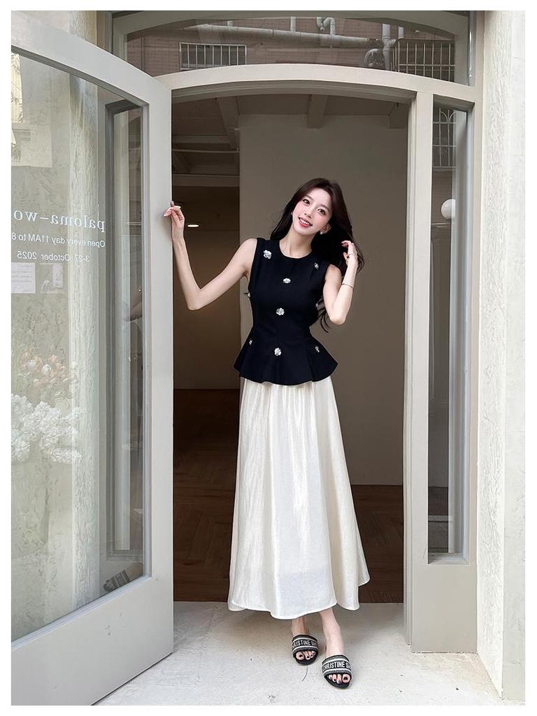 Chic Summer Sleeveless Black Vest & Waist-Cinching Skirt Set