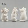 Projet d'Artisanat Artistique Peint à la Main Figurine de Chat Mignonne, Petite Statue de Chaton Imprimée en 3D pour Bureau Figurine Interactive avec Mains Levées Décoration d'Étagère,