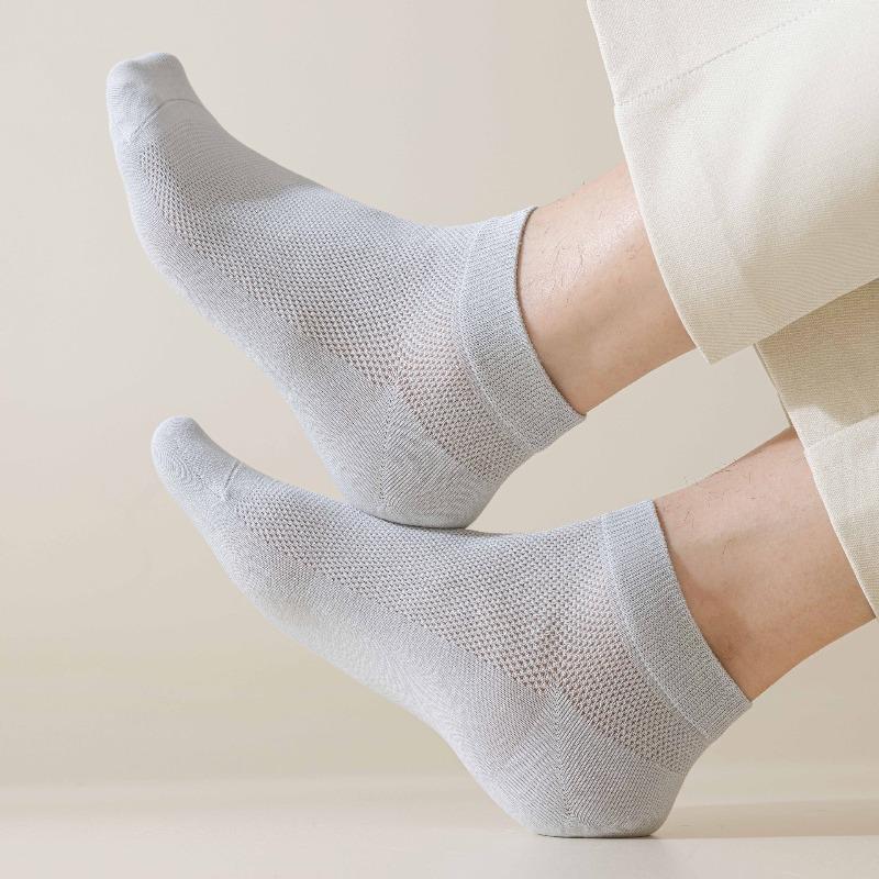 Men's Summer Stockings - Perforated Mesh Breathable Sweat-absorbing Thin Style Boat Socks, Solid Color, Boneless Short Socks