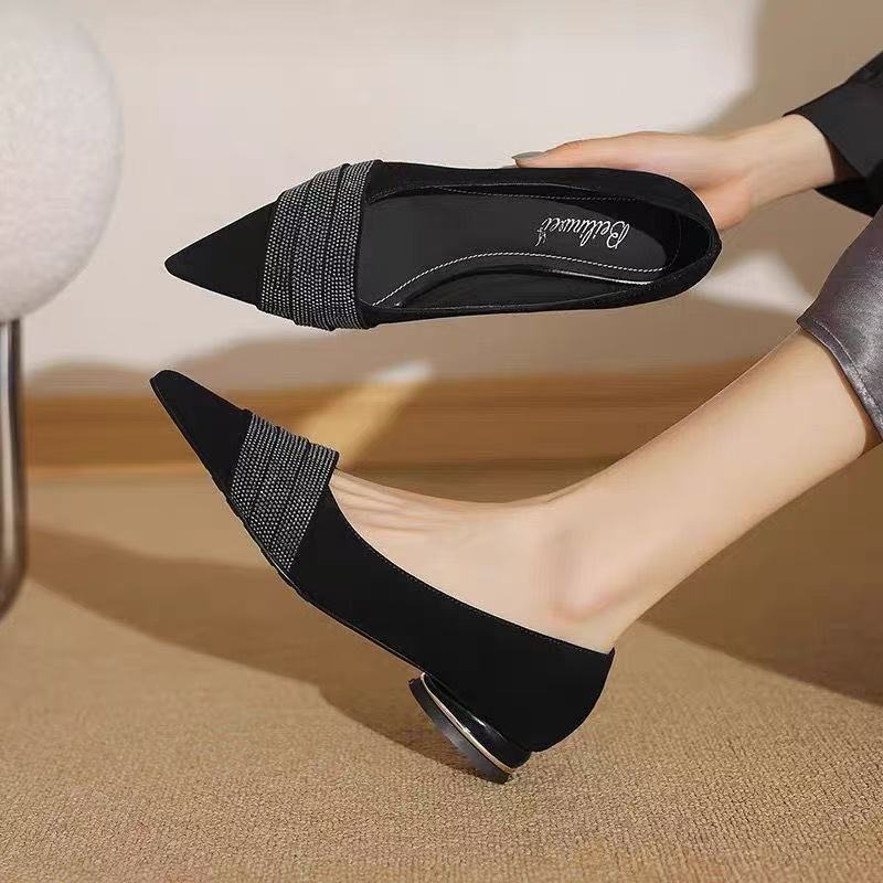 Temperament pointed rhinestone one pedal shallow mouth single shoes women s versatile commuting autumn new Mary Jane single shoes 35 2827₽