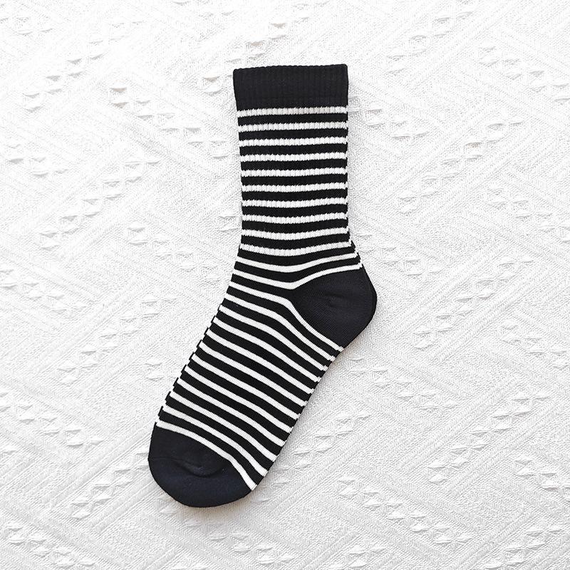 Women's Versatile Stripe Mid-Calf Socks - Japanese Cotton, Textured, Casual, Over-the-Knee, Autumn/Winter