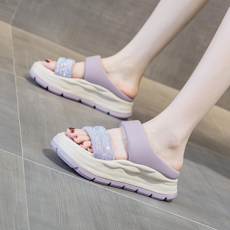 Thick-bottomed Outer Wear Heightening Women's Summer Breathable and Versatile Casual Slippers with Water Diamonds, One-word Cool Slippers