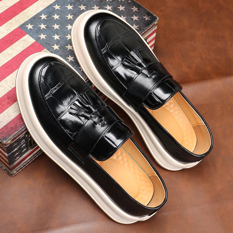 Fashion Italian Mens Casual Leather Shoes Slip On Tassel Business Formal Shoes Dress Loafers Office Driving Flat Designer Shoes
