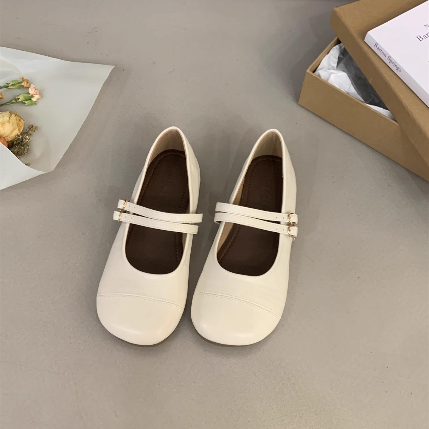 

French shallow mouth Mary Jane shoes women s 2025 spring and autumn new retro versatile one-word buckle belt single shoes flat beanie shoes 40