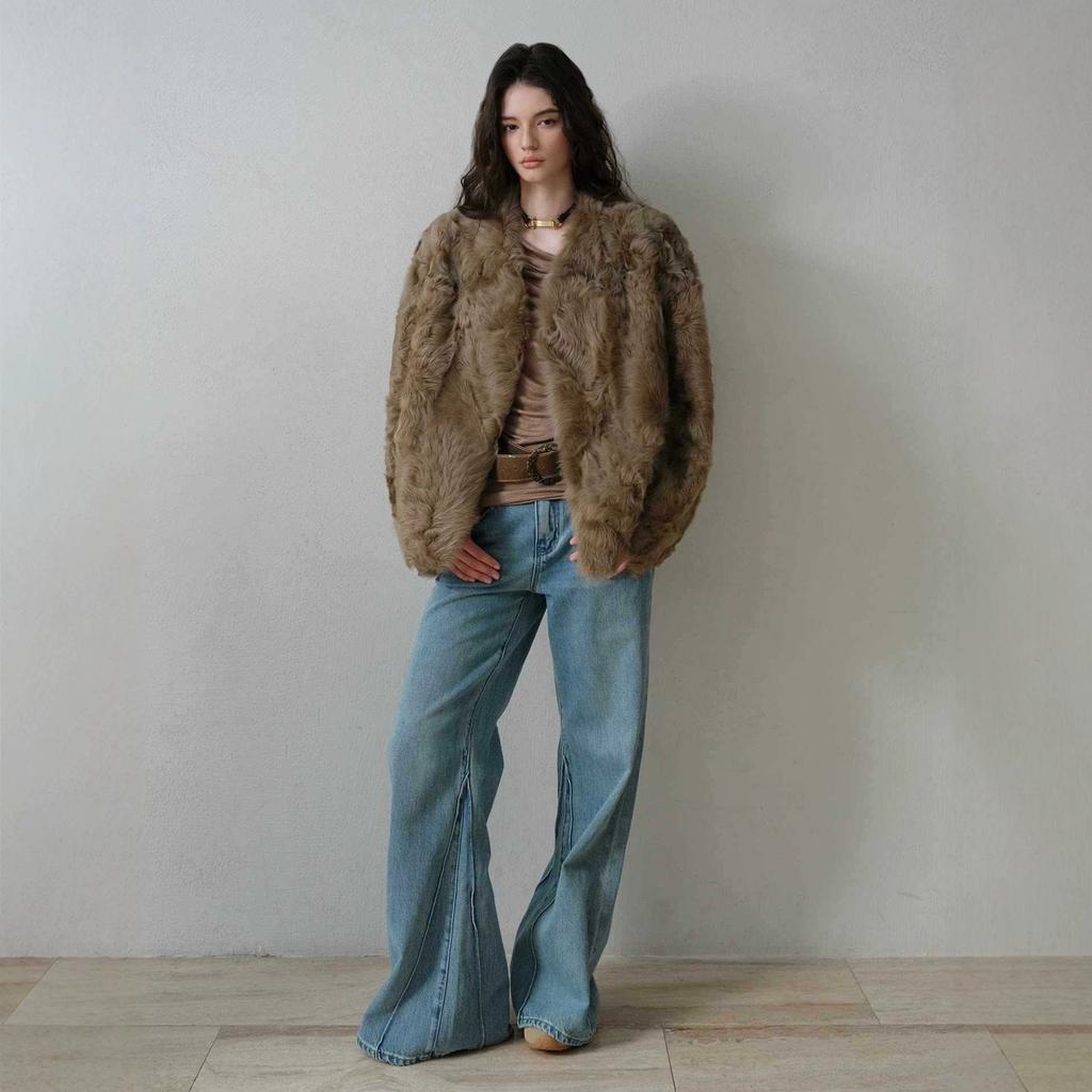 Winter new fashionable and light imitation small lake sheepskin fur integrated pressure-sensitive old money environmentally friendly fur V-neck jacket