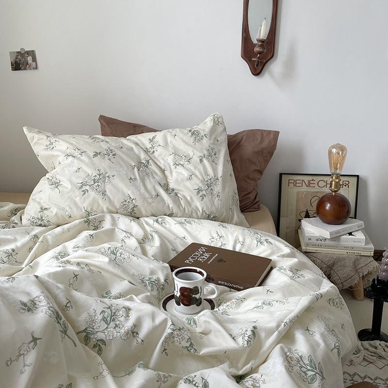 French Style Retro Printed Bedding Rural Style Duvet Cover Solid Color Dust-proof and Easy To Clean Mattress Protective Covers Envelope Pillowcase