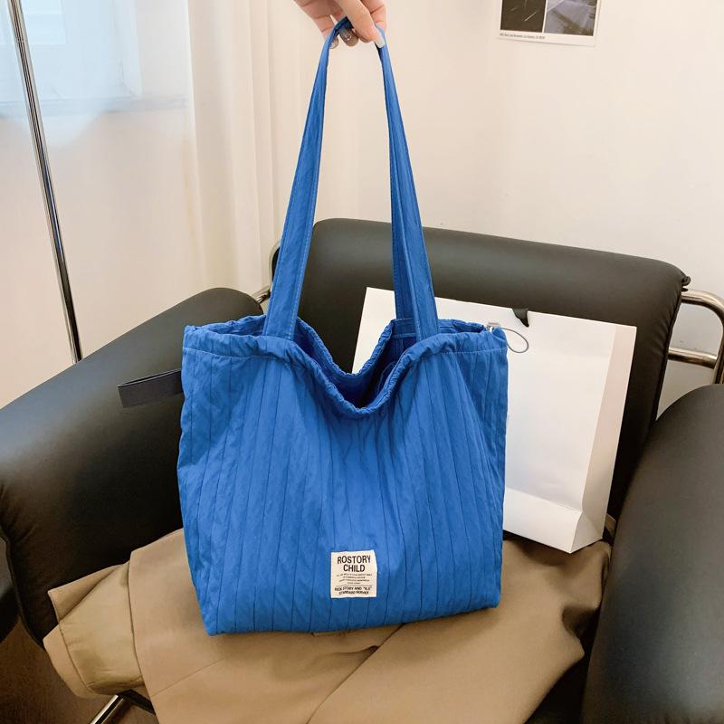 Bag Women's 2025 New Autumn Lazy Wind Red Canvas Casual Fashion Large Capacity One Shoulder Portable Tote Bag