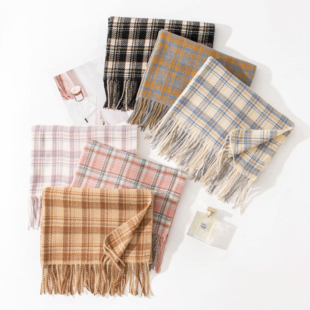 Autumn and Winter Simple Korean Versatile Scarf Female Student Business Sweet Scarf Warm Tassel Couple Thickened Shawl