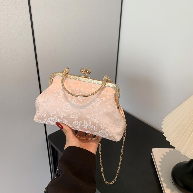 Retro Embroidered Floral Chinese Bag 2024 Summer Stylish China Wind Chain Handbag