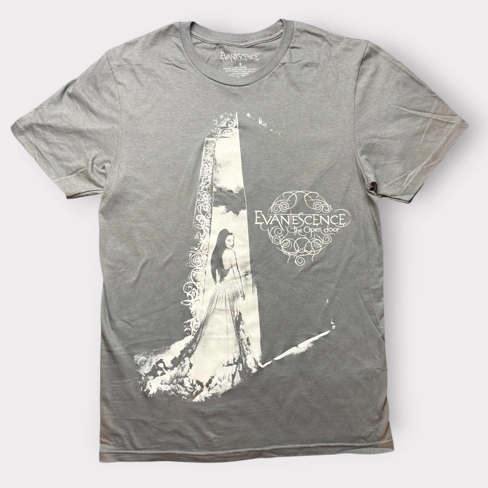 Evanescence The Open Door Band T- Shirt Gray Small Graphic Rock Tee Amy Lee S