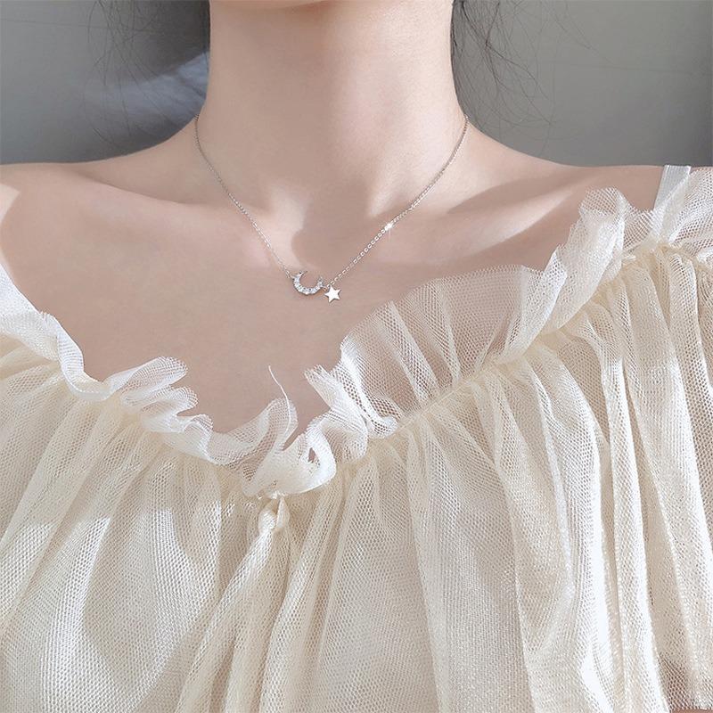 Y2K Shiny Star Necklace for Women Silver Color Crystal Pendant Clavicle Chain Necklace Set Fashion New Trendy Party