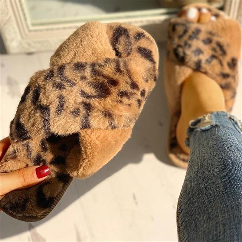Módní dámské zimní pantofle ploché sexy leopardí domácí pantofle dámské vnitřní boty kožešinové teplé nazouvací dámské pantofle plyšové nadměrné velikosti dfv45