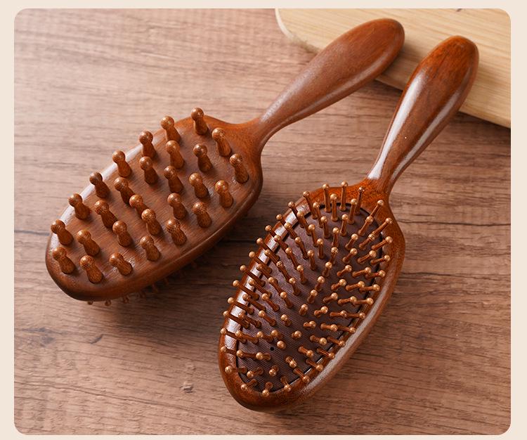 Multifunctional Green Sandalwood Cushion Brush: Double-Sided Massage Head, Airbag Design, Engraved Meridians Comb