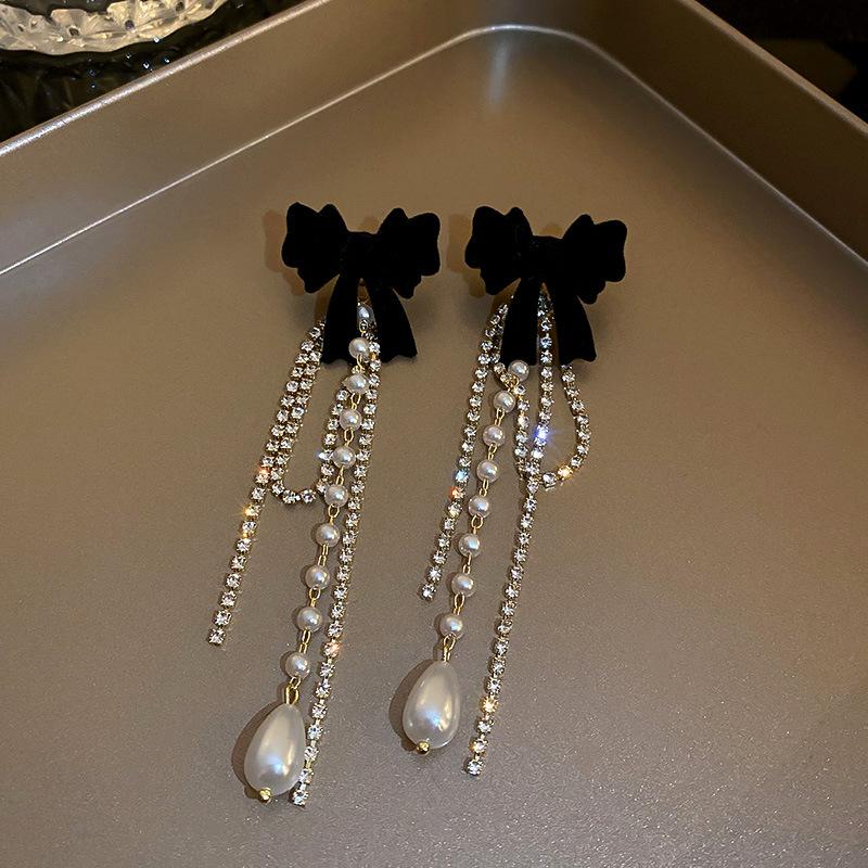 Flocking Bow Artificial Pearl Tassel Earrings Fashion Temperament Stud Earrings Personality Internet Celebrity Earrings