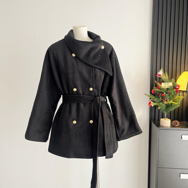 Xin Xing Women's Multi-color Tweed Wool Overcoat with Gold Buttons & Thin Belt – Winter 2024 Collection