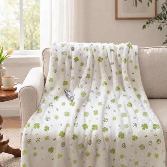 Four Leaf Clover Blanket, Multi-Purpose Air Conditioner Blanket, Soft Double-Sided Flannel Throw Blanket for Sofa Bed Dorm Office