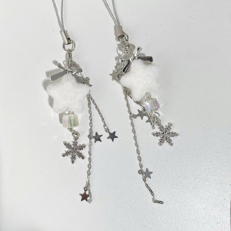 Unique Flocking Snowflake Star Phone Charm Winter Phone Jewelry Fashion Phone Ornament for Trendy Women Seeking Winter