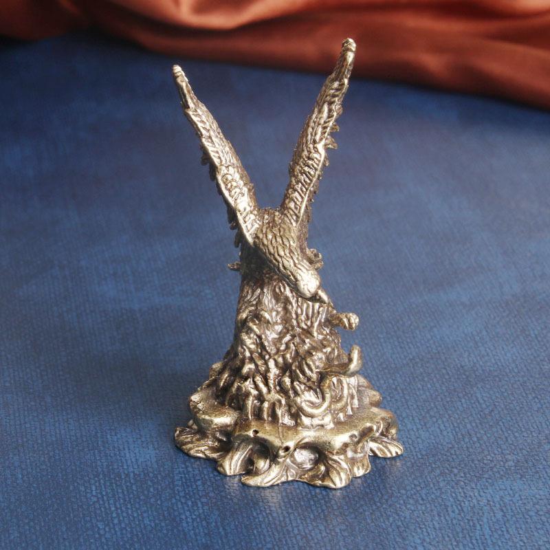 Vintage Brass Grand Ambition Creative Desktop Ornament Antique Miscellaneous Eagle Bronze Sculpture Craft Old Copperware Wholesa
