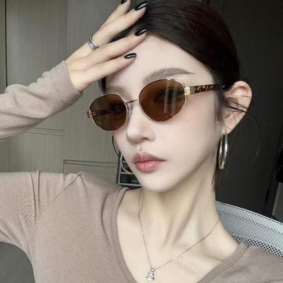 Women's Retro Cat-Eye Sunglasses for Square & Round Faces - UV Protection, High-End Style