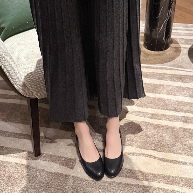 Heel Flat Bottom Women's Single Shoes Black Work Shoes Soft Leather Shoes Women's Wide Fat Feet Large Size Women's Shoes