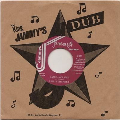 7 collu plate LESLIE THUNDER - Ram Dance Man DSRLJ020 Jammy's Records 2010. gada Japānas regeja, ska un dub mūzika