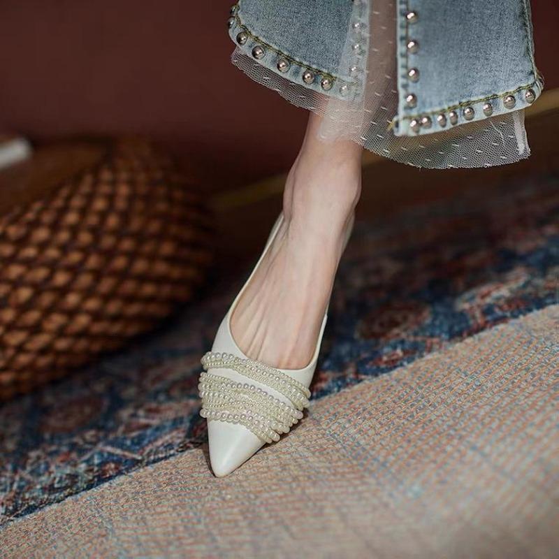 Fashion Women's Fashion Flat Shoes Spring New Pointed Head Shallow Mouth Beaded Soft Sole Anti-slip Wear-resistant Single Shoes