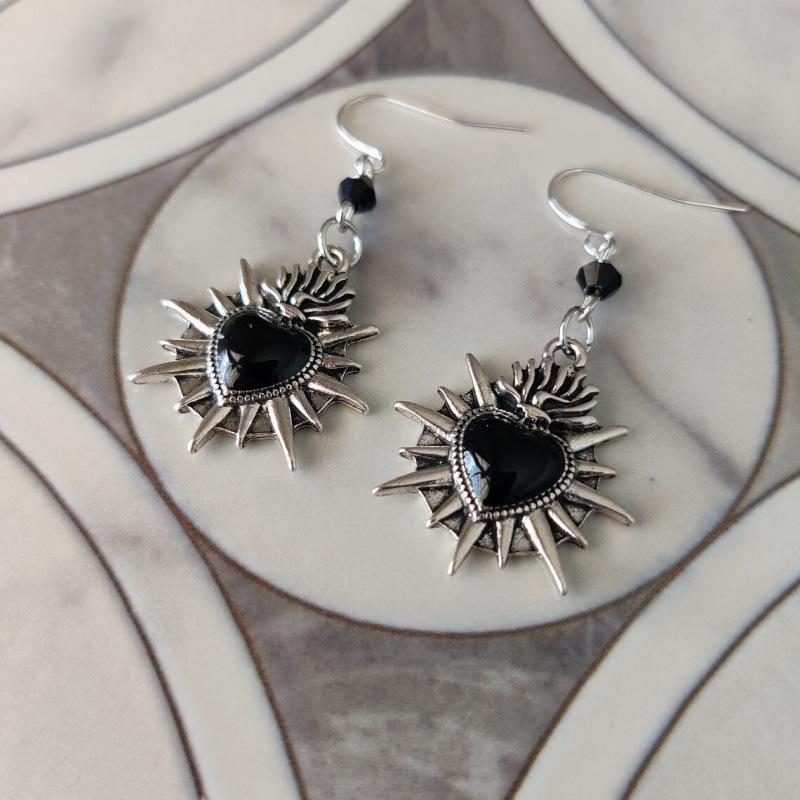 Gothic Black Heart Romantic Earrings - Handmade Jewelry