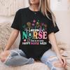 Je Suis Infirmière Et C'est Ma Semaine Joyeuse Semaine des Infirmières 2025 Journée des Infirmières T-Shirt Unisexe