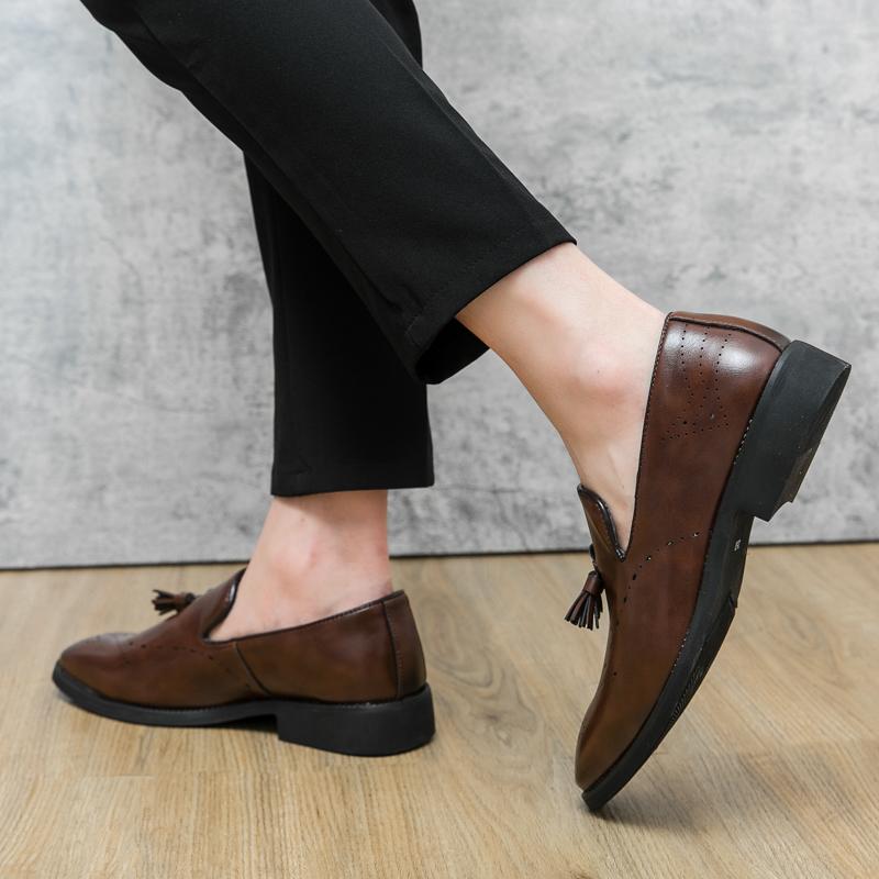 British Brock Tassel Loafers Men's Feet Business Sculptured Leather Leather Breathable Slip-on Men's Shoes 46 Plus Size