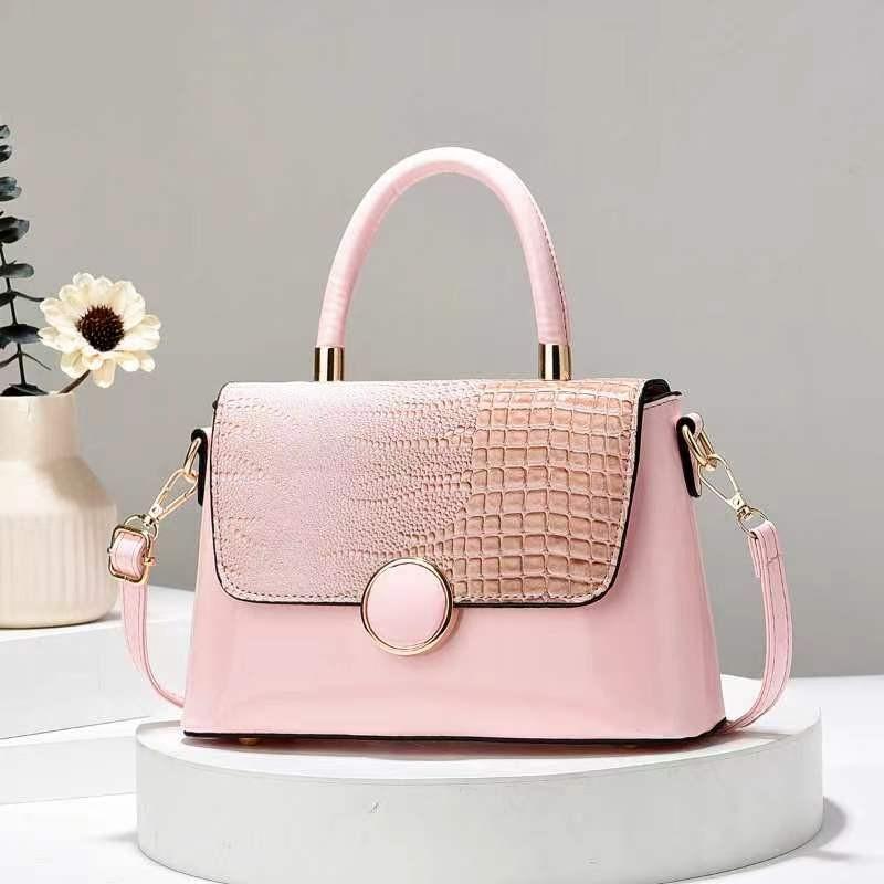 Trendy Pu Crocodile Print Medium Size Shoulder Bag In Elegant Colors For Women