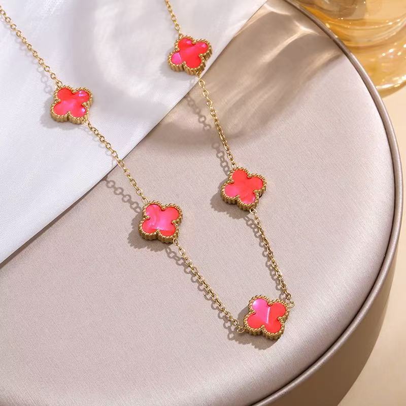 

Изысканная 18-каратная титановая сталь не теряет цвет Четырехлистный клевер Двусторонняя перламутровая Пять цветков Ожерелье Цепочка для ключицы женская 18K горячий розовый