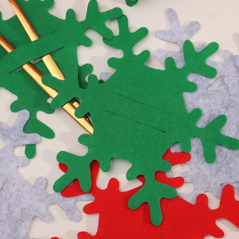 12PCS Snowflake Cutlery Holder Set Non-woven Fabric Silverware Organizer Bag Table Ornament Xmas New Year Party Decoration Gifts